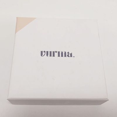 お買い得 上限の宝石類の紙箱の白い象牙によって個人化されるロゴのギフトの荷箱 オンライン
